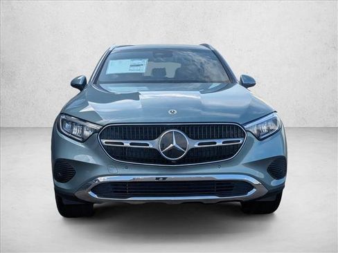 Used 2026 Mercedes-Benz GLC 300 image 2