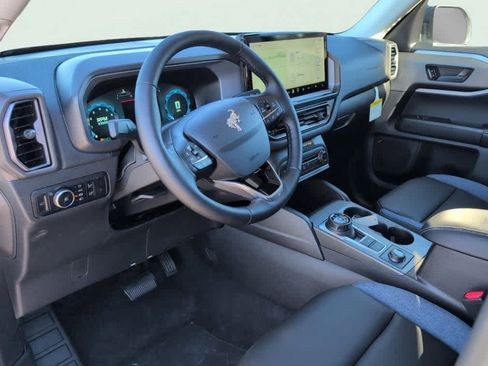 New 2025 Ford Bronco Sport Outer Banks w/ Outer Banks Tech Package+ AWD/4WD image 8