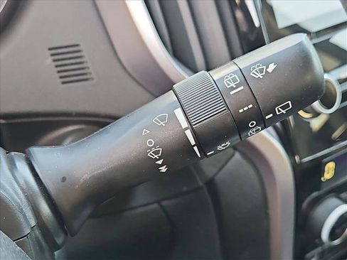 Used 2022 Subaru Ascent Limited w/ Technology Package AWD/4WD image 17