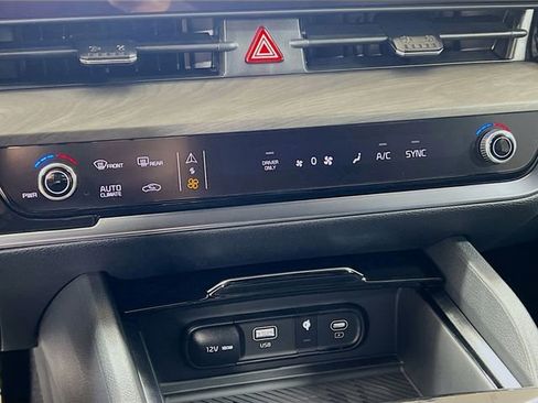 Certified 2025 Kia Sportage X-Line Prestige image 16