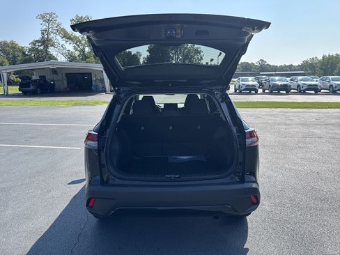 New 2026 Toyota Corolla Cross LE FWD image 36