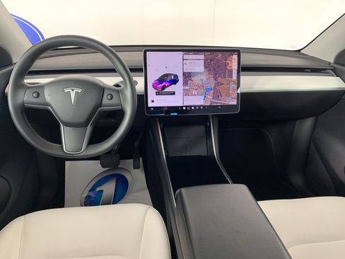 Used 2020 Tesla Model Y Long Range AWD/4WD image 31