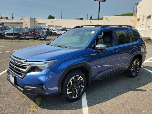 Used 2026 Subaru Forester Limited AWD/4WD image 3