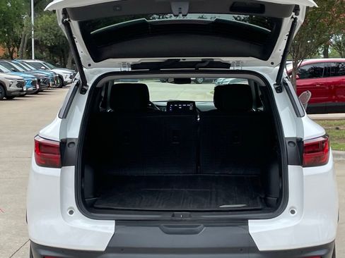 Used 2024 Chevrolet Blazer LT w/ Convenience Package FWD image 25