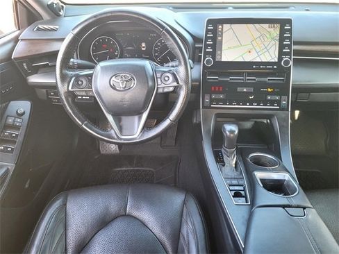 Certified 2022 Toyota Avalon Limited image 17