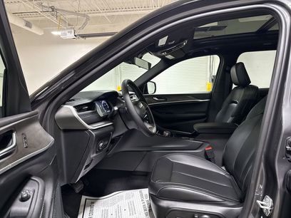 New 2025 Jeep Grand Cherokee Limited