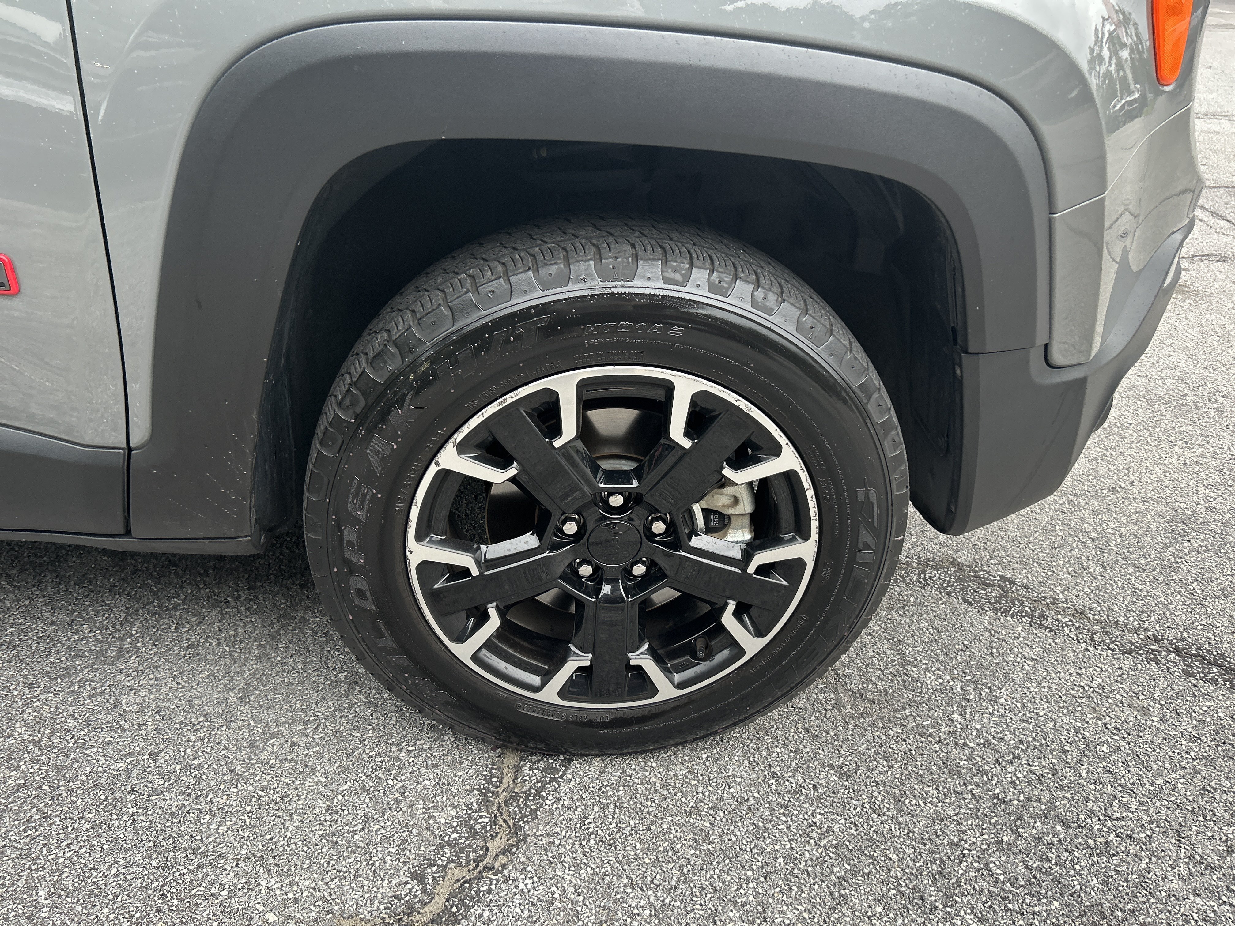 Certified 2023 Jeep Renegade Trailhawk w/ Sun/Sound Group AWD/4WD image 7