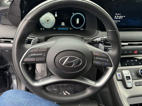 Used 2024 Hyundai Palisade Calligraphy image 13
