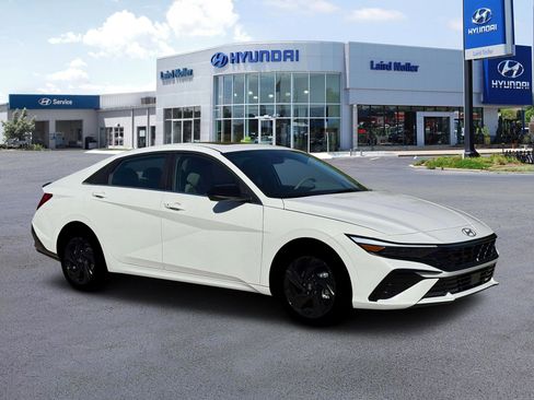 New 2026 Hyundai Elantra SEL Sport Premium image 10