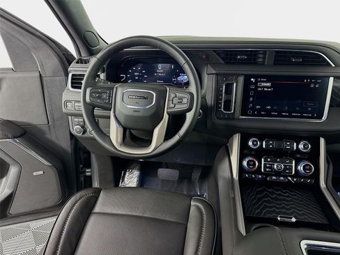 Used 2024 GMC Yukon Denali AWD/4WD image 24