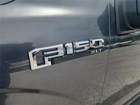 Used 2019 Ford F150 XLT w/ Equipment Group 302A Luxury image 10