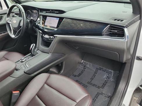 Certified 2023 Cadillac XT6 Premium Luxury image 29