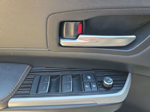 Used 2025 Toyota Sienna XLE Woodland Edition AWD/4WD image 24