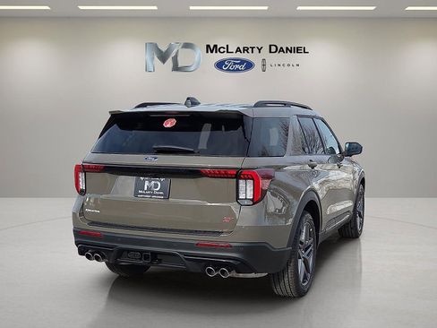 New 2026 Ford Explorer ST w/ Sun And Sound Package image 5
