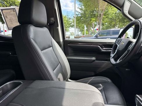 Used 2023 Chevrolet Silverado 1500 LTZ w/ LTZ Convenience Package II AWD/4WD image 15