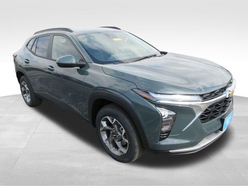 New 2026 Chevrolet Trax LT image 7