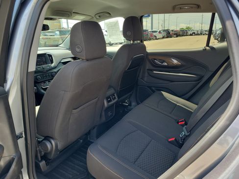 Used 2020 GMC Terrain SLE FWD image 13