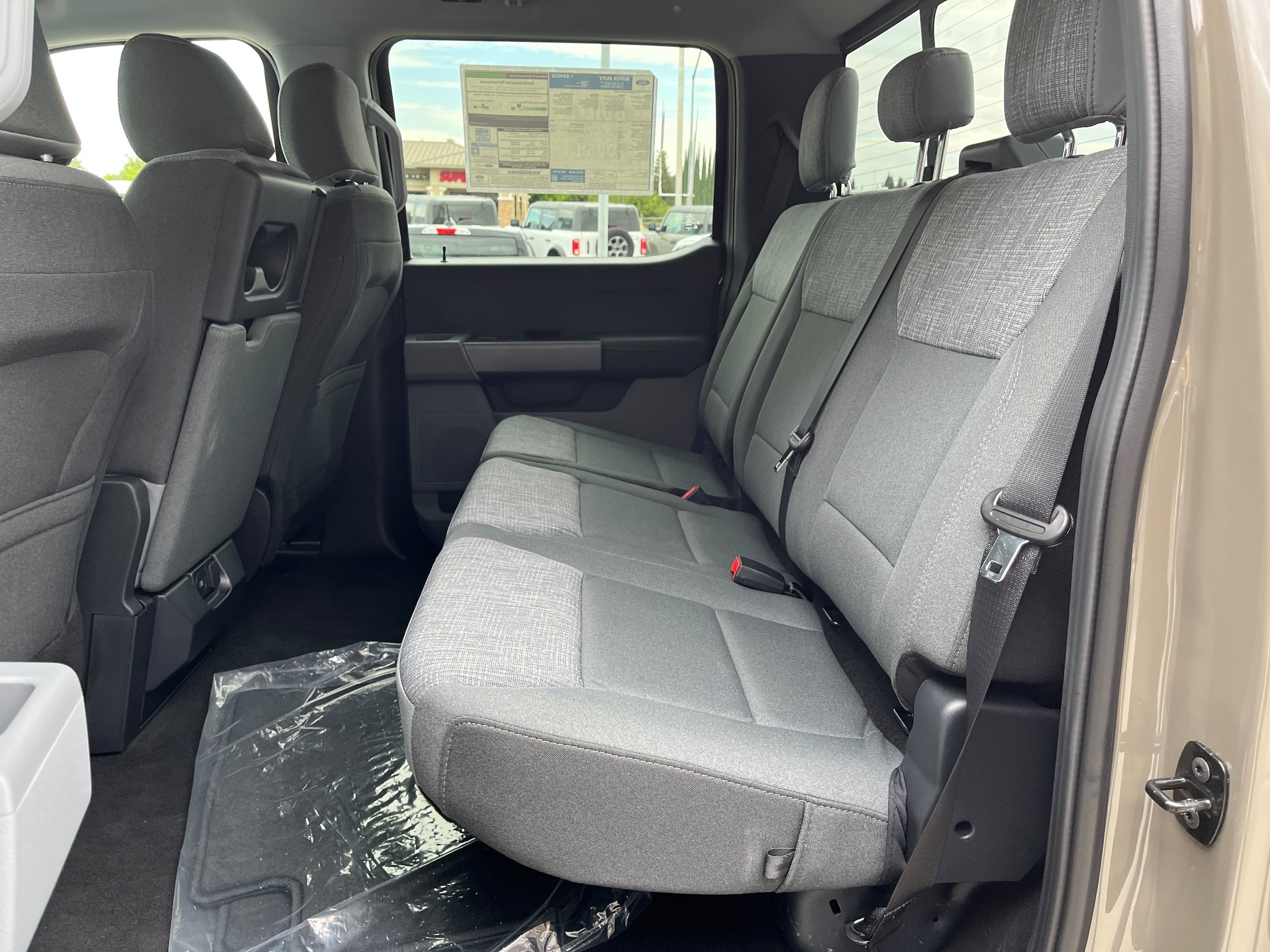 New 2026 Ford F250 XLT w/ FX4 Off-Road Package AWD/4WD image 7