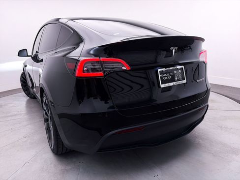 Used 2023 Tesla Model Y Performance AWD/4WD image 8