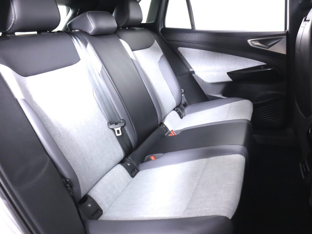 Used 2023 Volkswagen ID.4 Pro AWD/4WD image 36