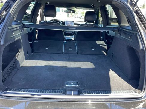 Used 2019 Mercedes-Benz GLC 300 4MATIC image 40