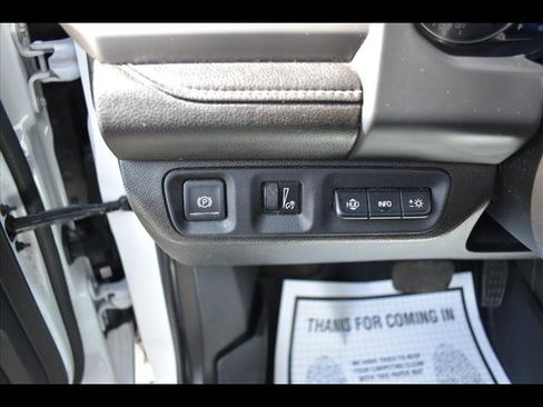 Used 2022 GMC Acadia Denali w/ Denali Ultimate Package image 16