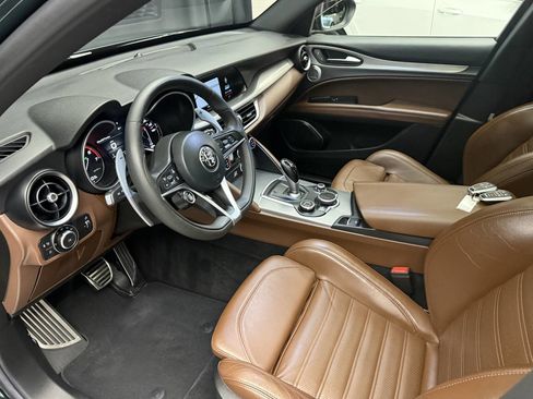 Used 2018 Alfa Romeo Stelvio Ti Sport image 15