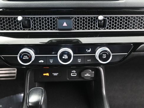 Used 2024 Honda Civic Sport image 16