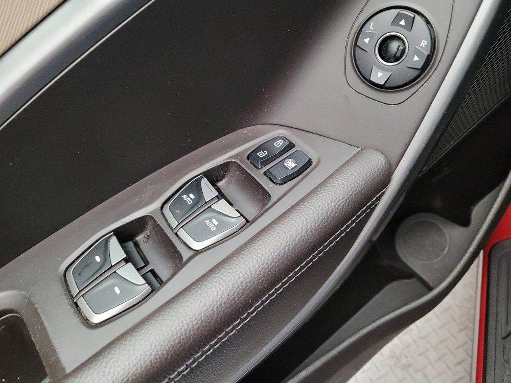 Used 2016 Hyundai Santa Fe Limited FWD image 27