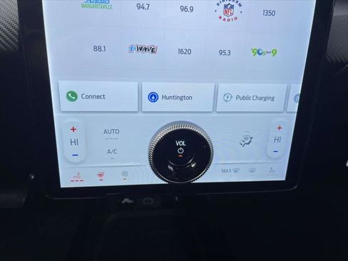 Used 2025 Ford Mustang Mach-E Premium image 29