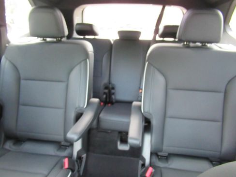 Used 2026 Buick Enclave Preferred FWD image 20
