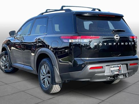 New 2025 Nissan Pathfinder SV image 12