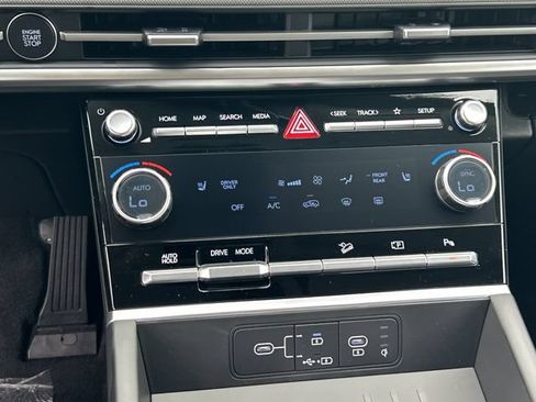 New 2026 Hyundai Santa Fe SEL FWD image 33