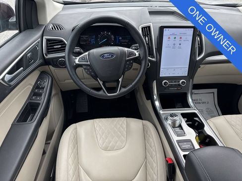 Used 2024 Ford Edge Titanium AWD/4WD image 5