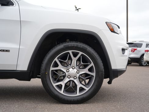 Used 2019 Jeep Grand Cherokee Limited w/ Luxury Group II AWD/4WD image 11