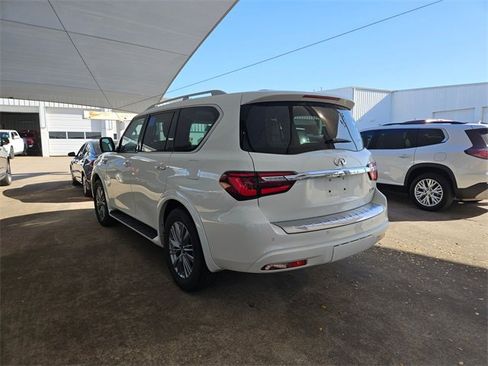 Used 2023 INFINITI QX80 Luxe w/ Cargo Package image 4