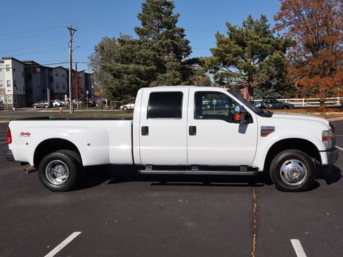 Used 2009 Ford F350 Lariat image 3