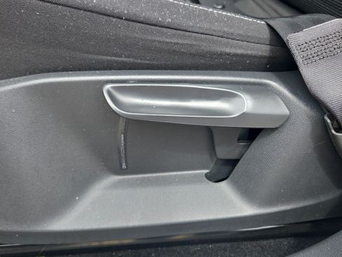 Used 2023 Volkswagen Tiguan S FWD image 10