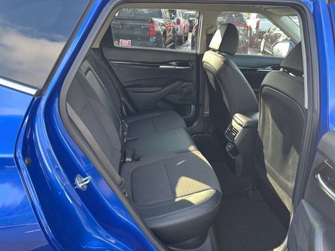 Used 2023 Kia Seltos S image 17