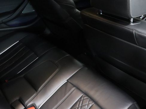 Used 2022 BMW M550i xDrive AWD/4WD image 22