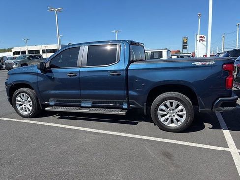 Used 2021 Chevrolet Silverado 1500 Custom w/ Safety Confidence Package image 16