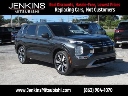 New 2025 Mitsubishi Outlander SE