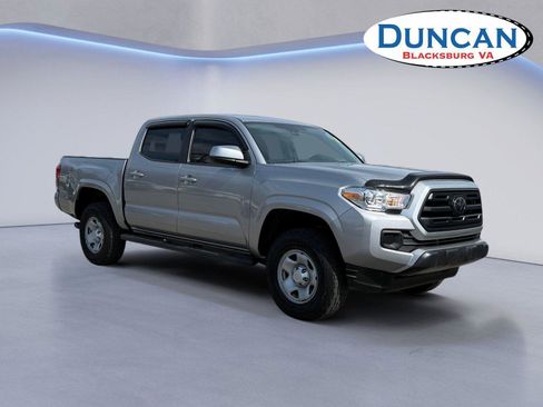 Used 2018 Toyota Tacoma SR w/ SR Convenience Package image 1