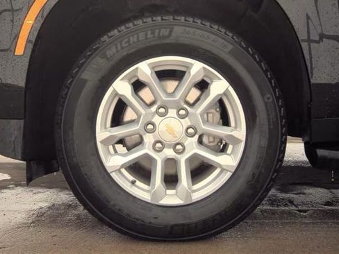 Used 2025 Chevrolet Tahoe LT AWD/4WD image 11