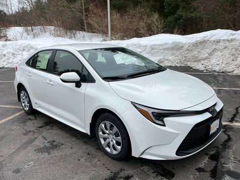 New 2026 Toyota Corolla LE image 7