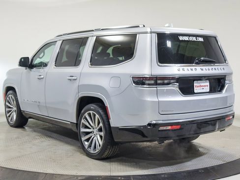Used 2022 Jeep Grand Wagoneer Series II w/ Convenience Group III image 9