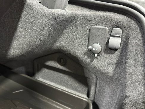 Used 2024 Jaguar XF R-Dynamic SE image 20