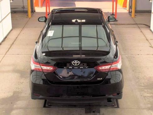 Used 2019 Toyota Camry XLE w/ Carpet Mat Package FWD image 4