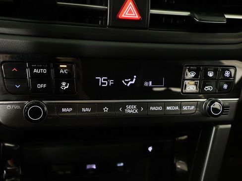 Certified 2024 Kia Seltos EX AWD/4WD image 50