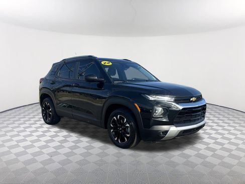 Used 2022 Chevrolet TrailBlazer LT w/ Convenience Package image 4